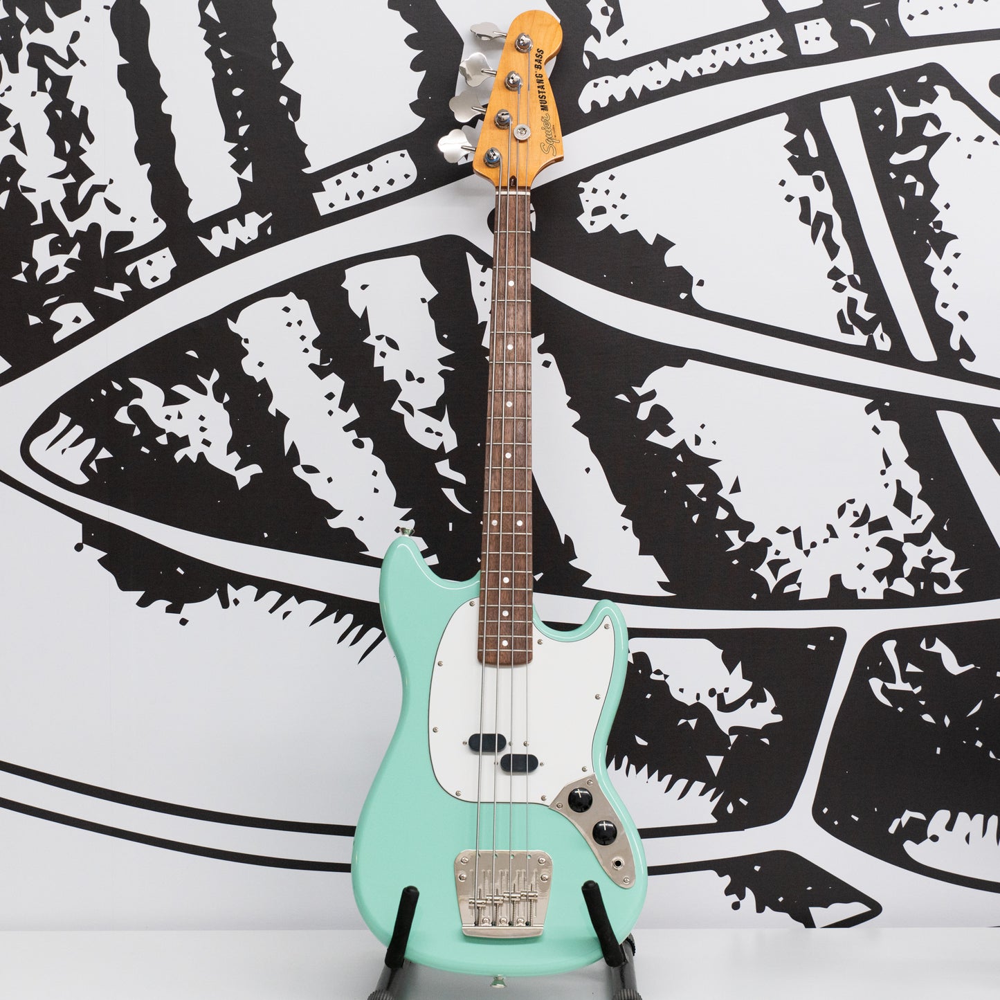 Mustang Bass (Used)