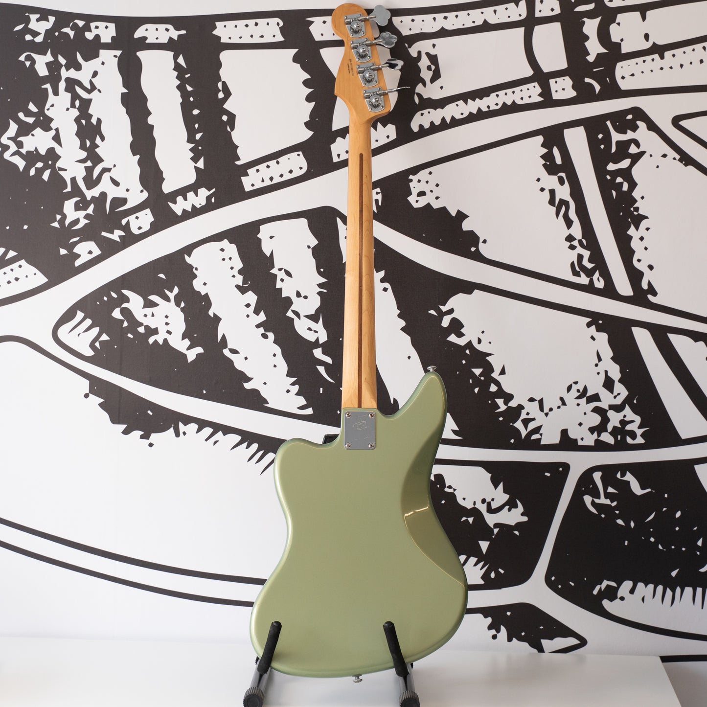 Player Jaguar Bass - Sage Green Metallic (Used)