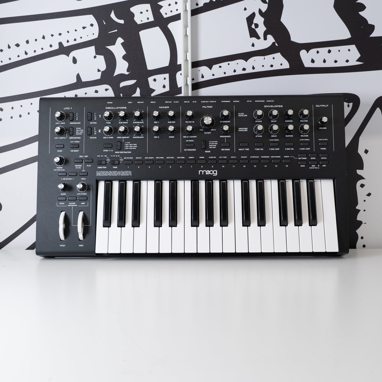 Messenger - Monophonic Analog Synthesizer (Used)