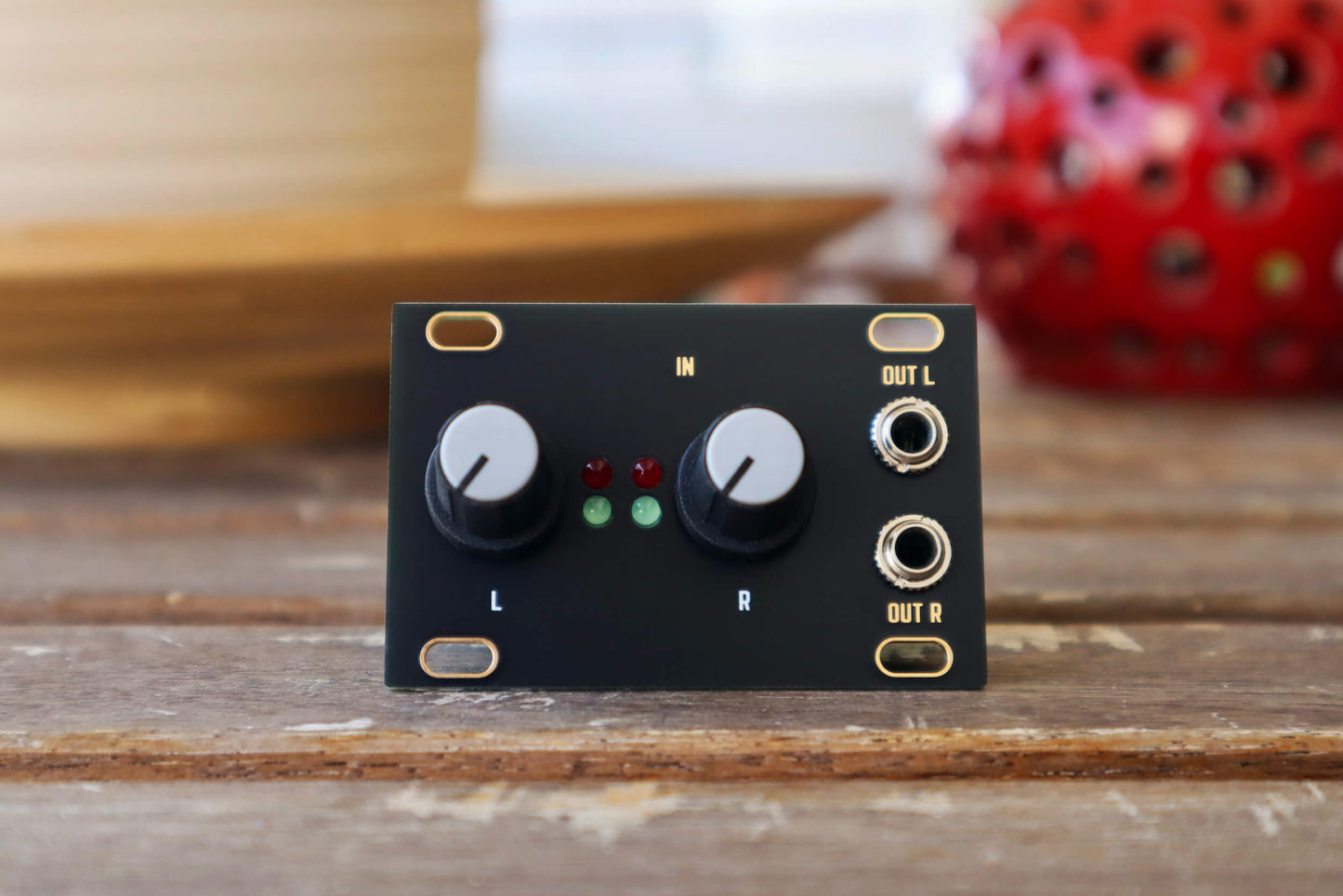 Stereo Line In 1U - Black & Gold Panel