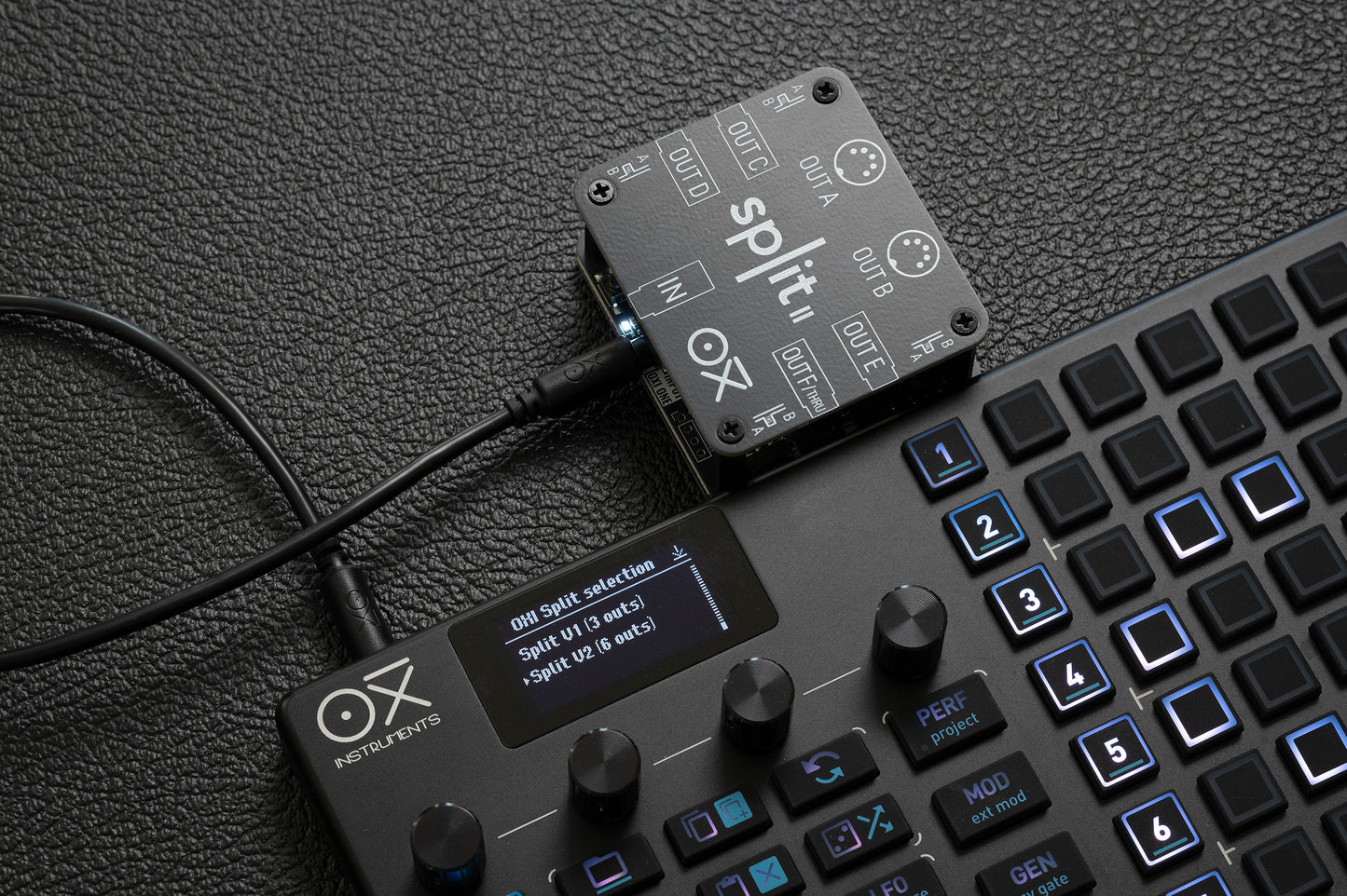 Split 2 + TRS Cable (Kit)