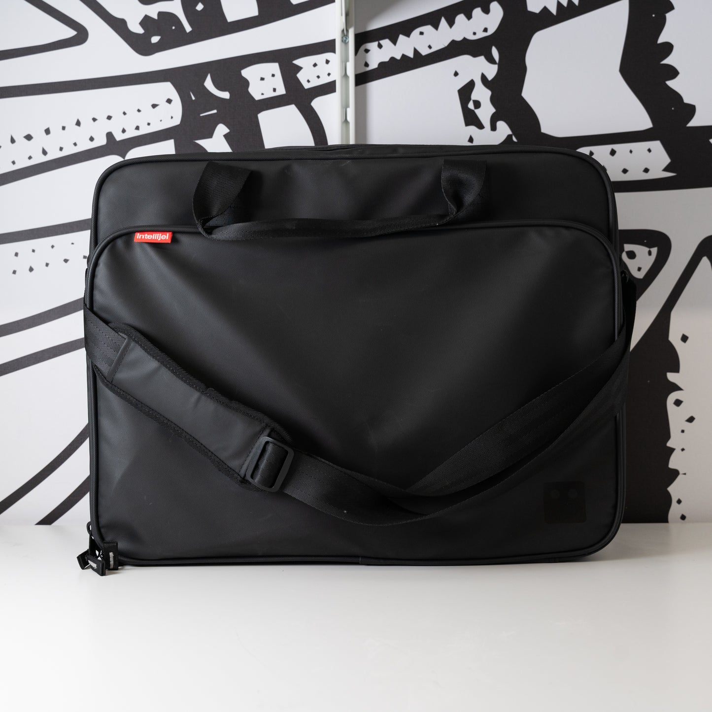 7U Performance Case - Stealth Black + Gig Bag (Used)