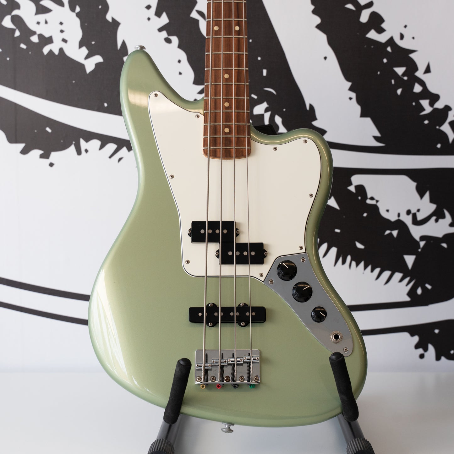 Player Jaguar Bass - Sage Green Metallic (Used)