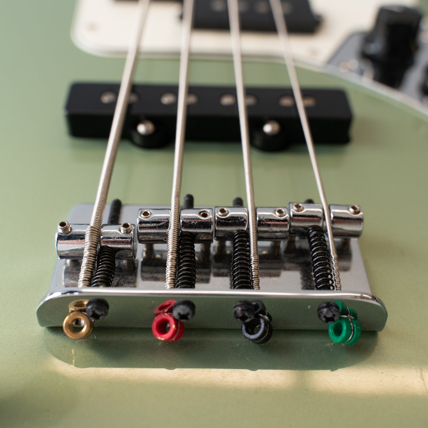 Player Jaguar Bass - Sage Green Metallic (Used)