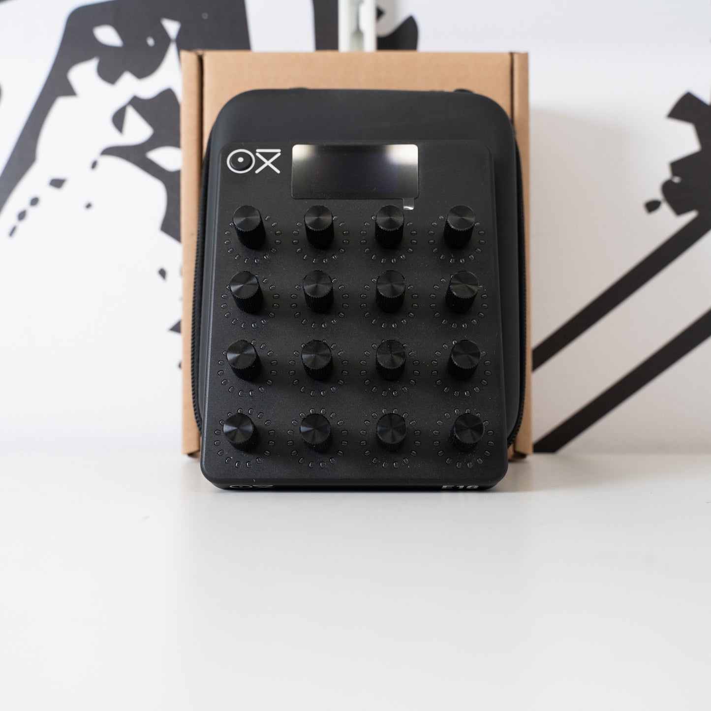 E16 MIDI Controller (B-Stock)