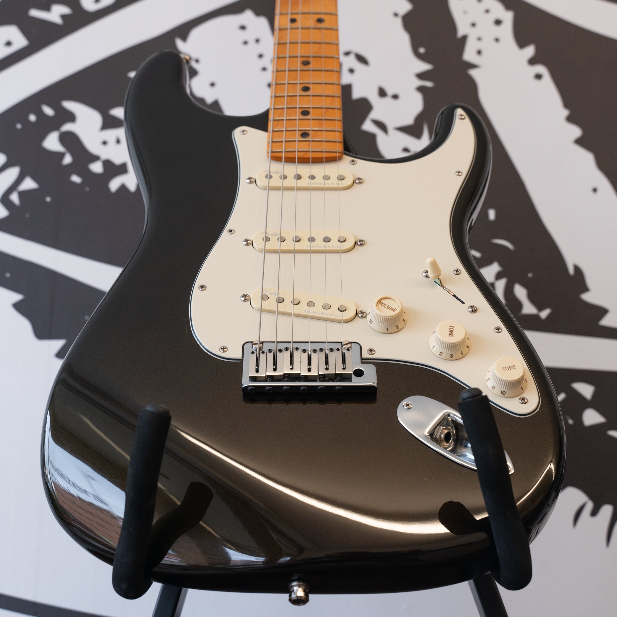 Fender American Ultra Strat - Texas Tea (Used) – Cicada Sound